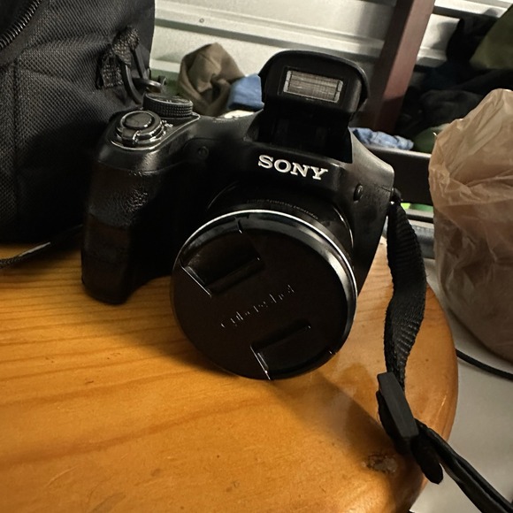 Sony Cyber Shot DSC-H200 20.1 mega pix Digital Camera With 26x Zoom + Bag Works - Picture 10 of 10